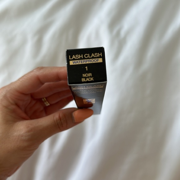 YSL Lash Clash Extreme Volume Waterproof Mascara- Black - Picture 8 of 11